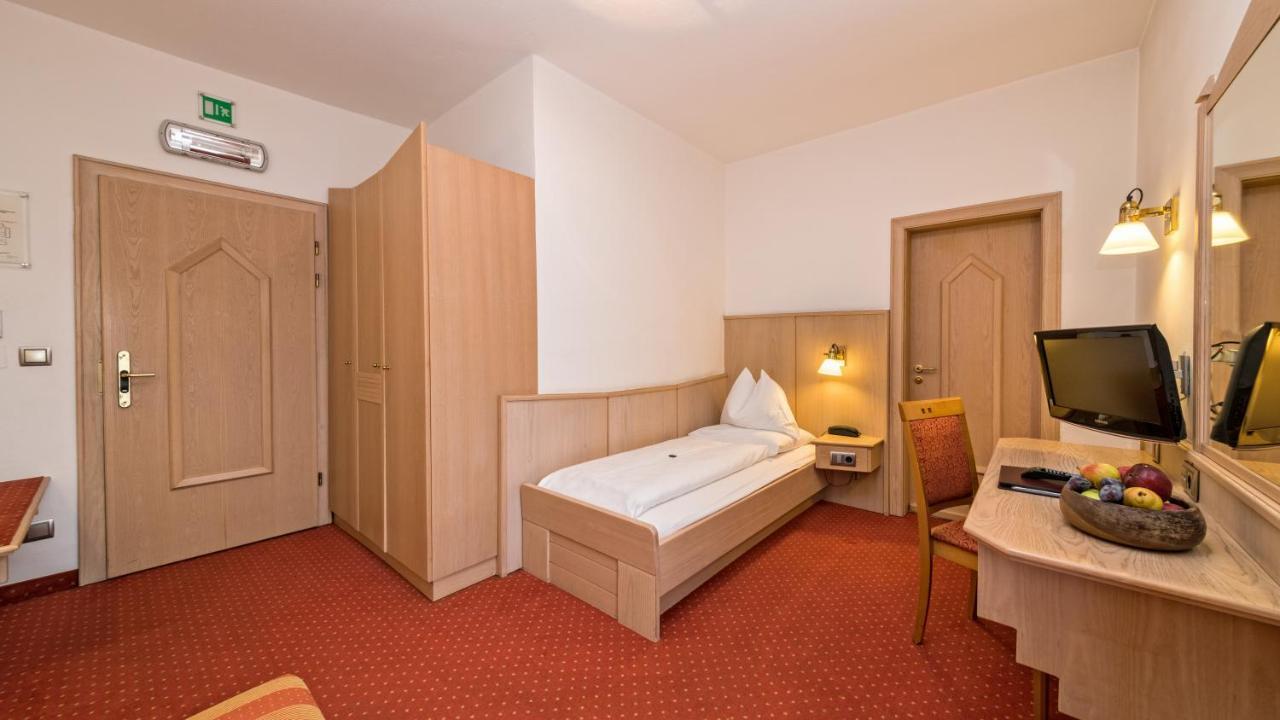 Hotel Millanderhof Брессаноне Экстерьер фото